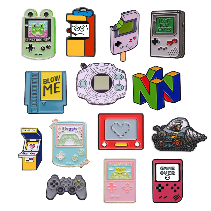 Gaming Console Old School - Pin de consola de juegos Digital
